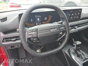 2025 Kia K4 LXS - miniatura 10
