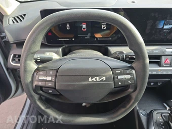 2025 Kia K4 LXS - miniatura 10