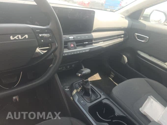 2025 Kia K4 LXS - miniatura 11
