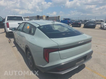 2025 Kia K4 LXS - miniatura 6