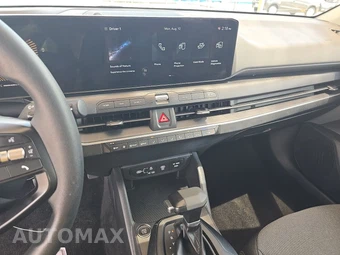 2025 Kia K4 LXS - miniatura 11