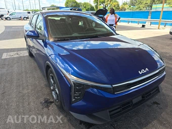 2025 Kia K4 LXS - miniatura 3