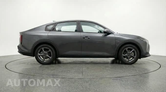 2025 Kia K4 LXS - miniatura 8