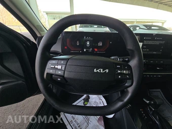 2025 Kia K4 LXS - miniatura 10