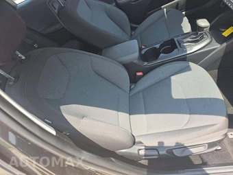 2025 Kia K4 LXS - miniatura 15