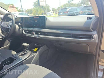 2025 Kia K4 LXS - miniatura 16