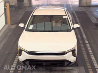 2025 Kia K4 LXS - miniatura 2