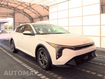 2025 Kia K4 LXS - miniatura 3
