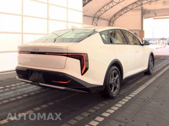 2025 Kia K4 LXS - miniatura 4