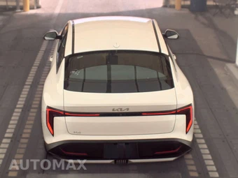 2025 Kia K4 LXS - miniatura 5