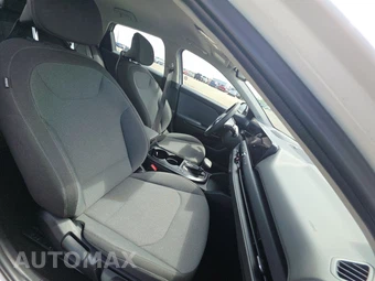 2025 Kia K4 LXS - miniatura 8