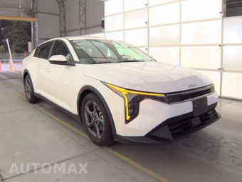 2025 Kia K4 LXS - miniatura 3