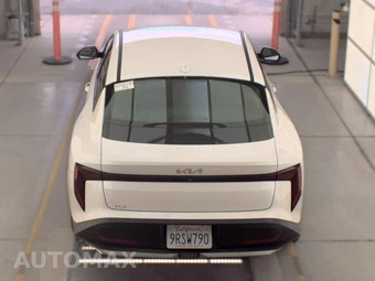 2025 Kia K4 LXS - miniatura 5