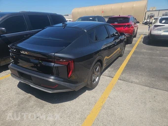 2025 Kia K4 LXS - miniatura 4