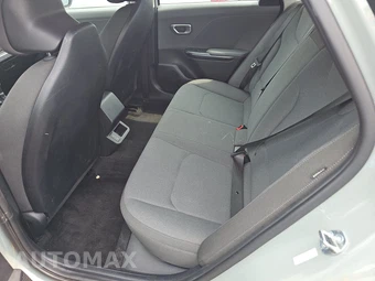 2025 Kia K4 LXS - miniatura 13