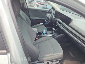 2025 Kia K4 LXS - miniatura 8