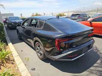 2025 Kia K4 LXS - miniatura 6