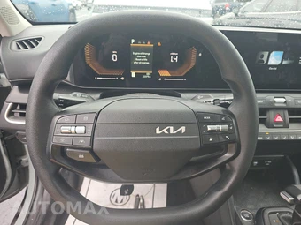 2025 Kia K4 LXS - miniatura 10