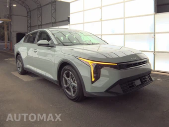 2025 Kia K4 LXS - miniatura 3