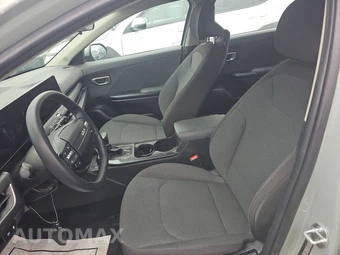 2025 Kia K4 LXS - miniatura 7