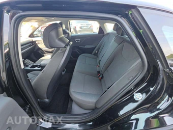 2025 Kia K4 LXS - miniatura 13