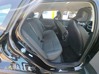2025 Kia K4 LXS - miniatura 16