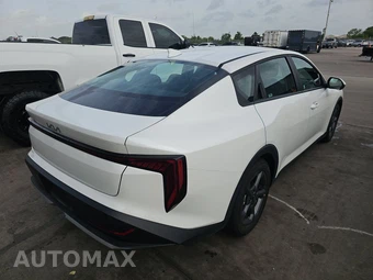 2025 Kia K4 LXS - miniatura 4