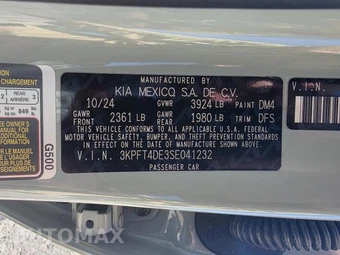 2025 Kia K4 LXS - miniatura 11