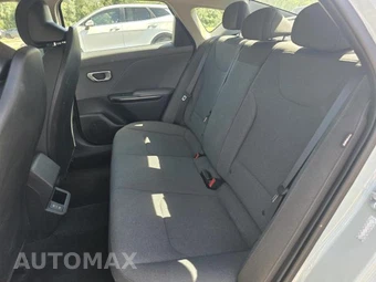 2025 Kia K4 LXS - miniatura 12