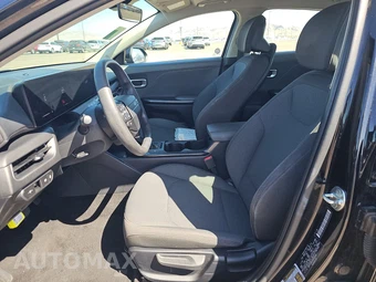 2025 Kia K4 LXS - miniatura 7