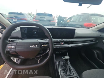 2025 Kia K4 LXS - miniatura 11