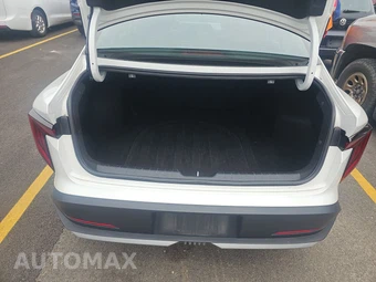 2025 Kia K4 LXS - miniatura 16
