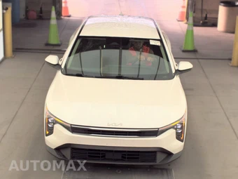 2025 Kia K4 LXS - miniatura 2