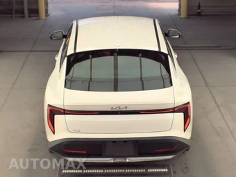2025 Kia K4 LXS - miniatura 5
