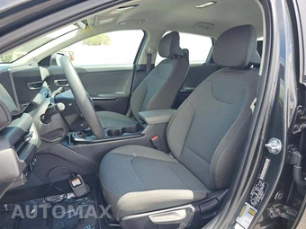 2025 Kia K4 LXS - miniatura 6