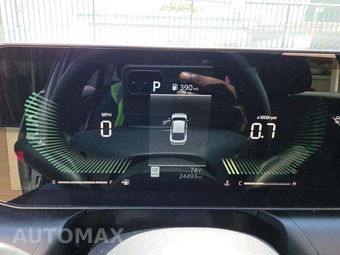 2025 Kia K4 LXS - miniatura 6