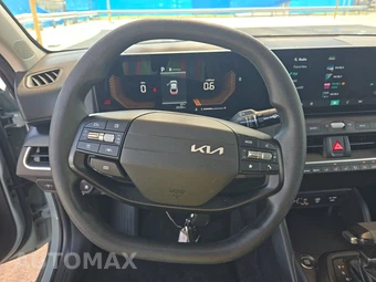 2025 Kia K4 LXS - miniatura 10