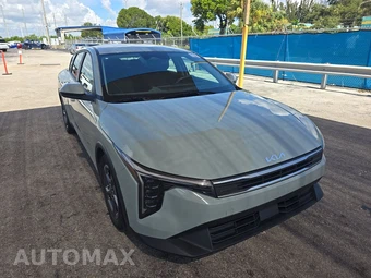 2025 Kia K4 LXS - miniatura 3