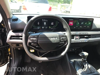 2025 Kia K4 LXS - miniatura 10
