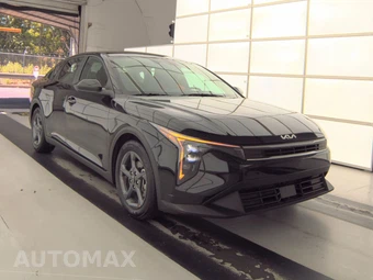 2025 Kia K4 LXS - miniatura 3