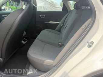 2025 Kia K4 LXS - miniatura 26