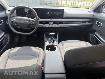 2025 Kia K4 LXS - miniatura 28