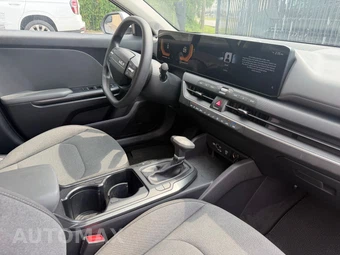 2025 Kia K4 LXS - miniatura 41