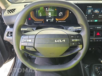 2025 Kia K4 LXS - miniatura 10