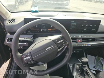 2025 Kia K4 LXS - miniatura 10