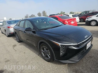 2025 Kia K4 LXS - miniatura 3