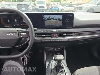 2025 Kia K4 LXS - miniatura 10