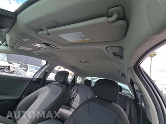 2025 Kia K4 LXS - miniatura 11
