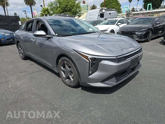 2025 Kia K4 LXS - miniatura 4