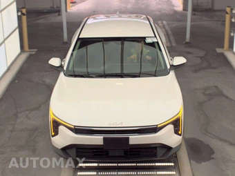 2025 Kia K4 LXS - miniatura 2